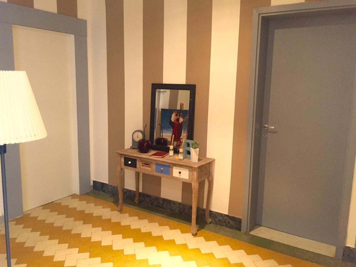 Aweshomeitaly - Bay Windows Apartment La Spezia Esterno foto