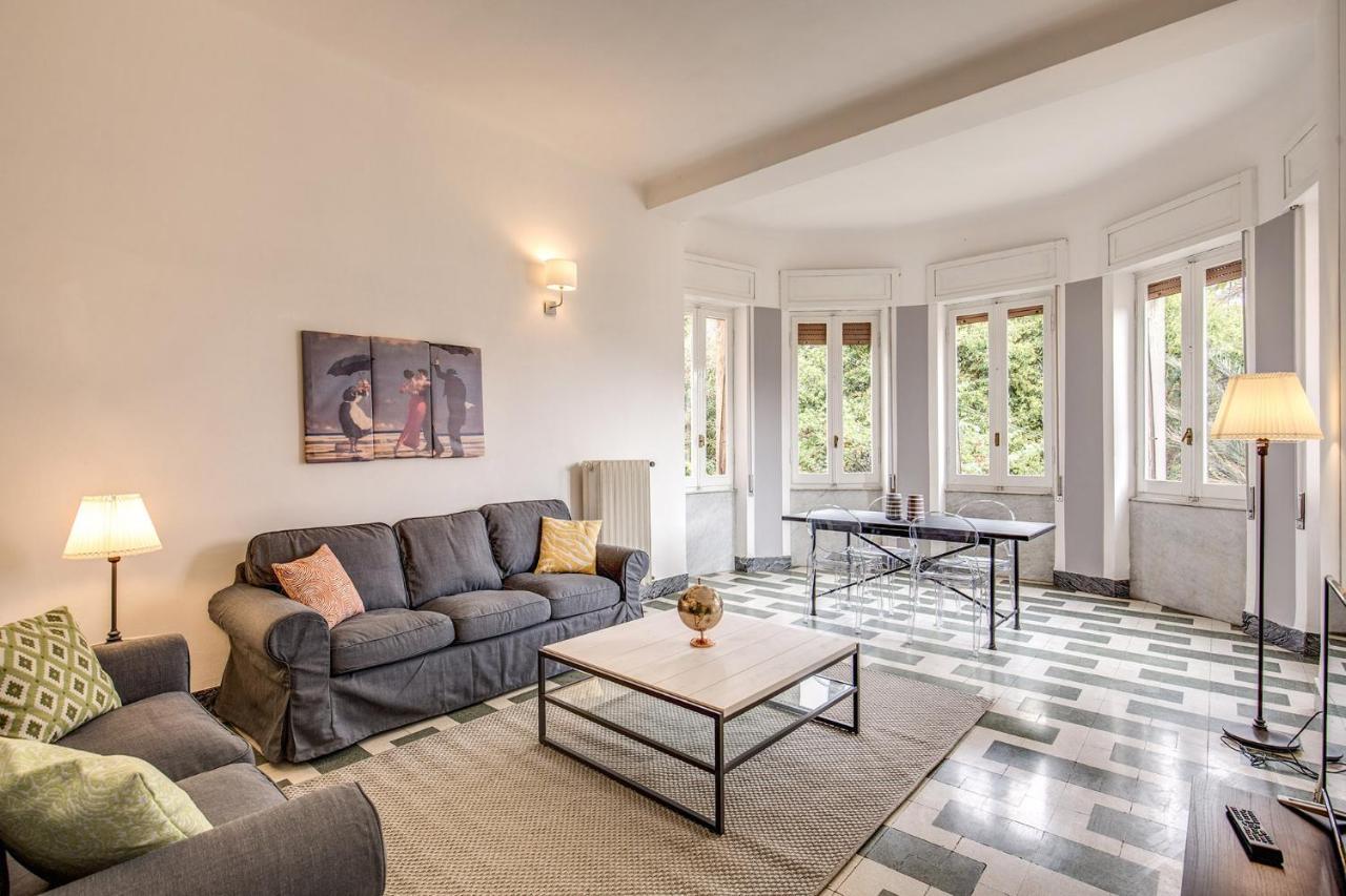 Aweshomeitaly - Bay Windows Apartment La Spezia Esterno foto