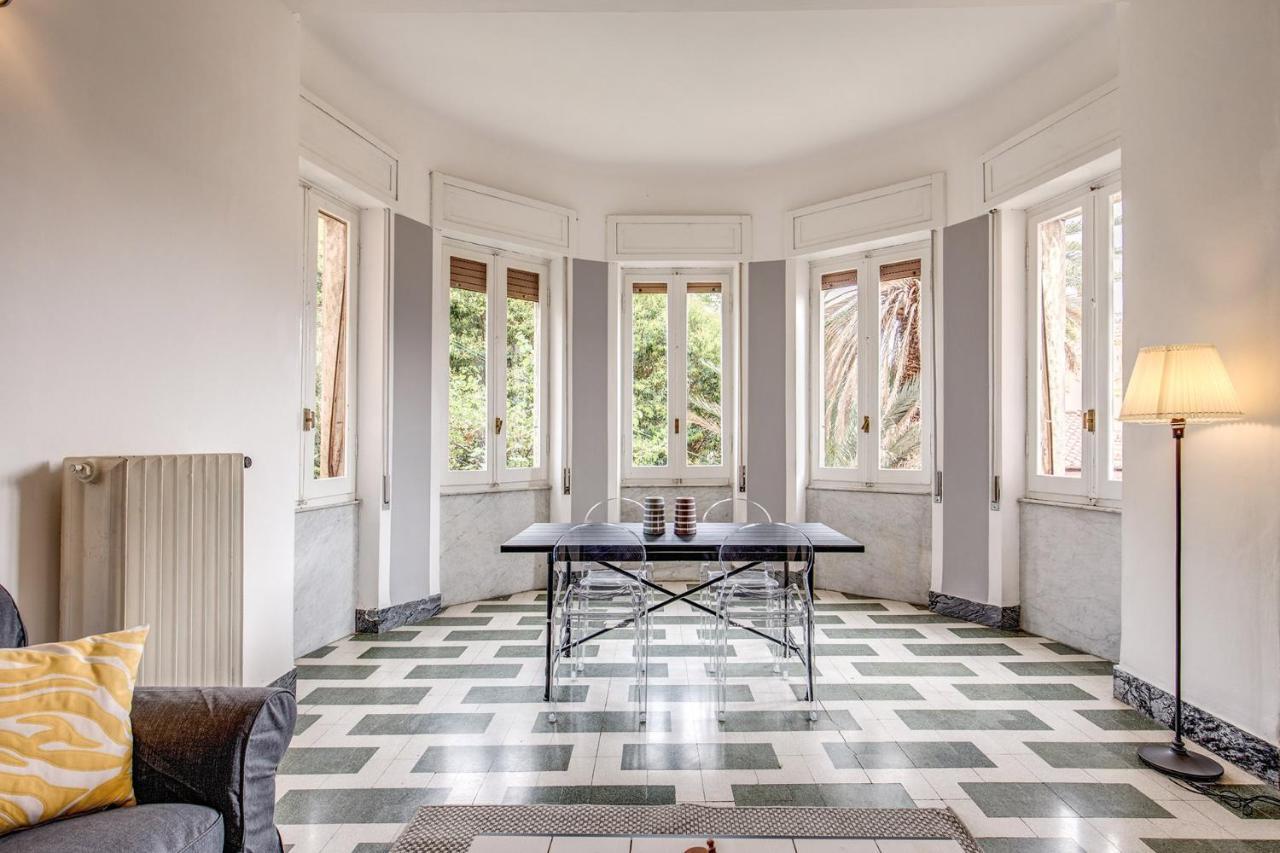 Aweshomeitaly - Bay Windows Apartment La Spezia Esterno foto